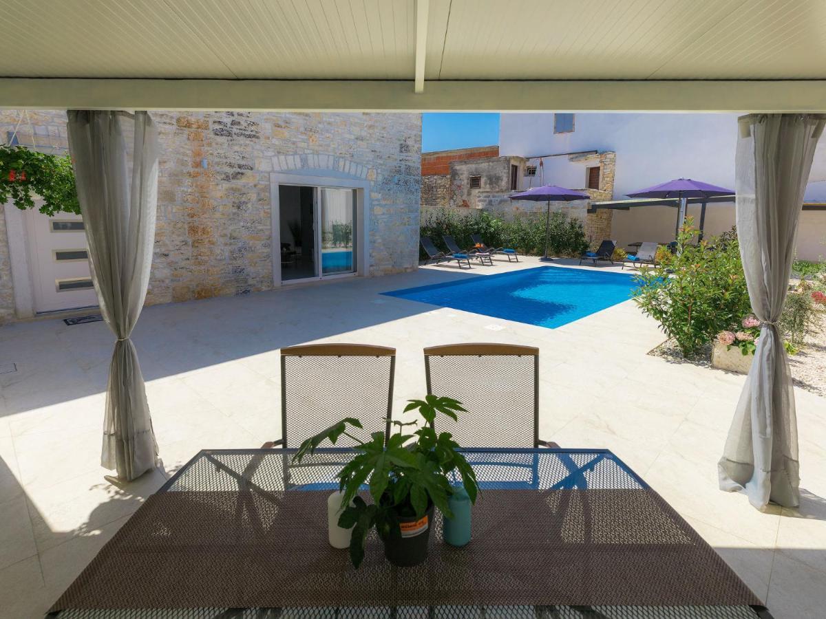 Sveti Petar u Sumi Holiday Home Villa Karmen - Roj454 By Interhome מראה חיצוני תמונה