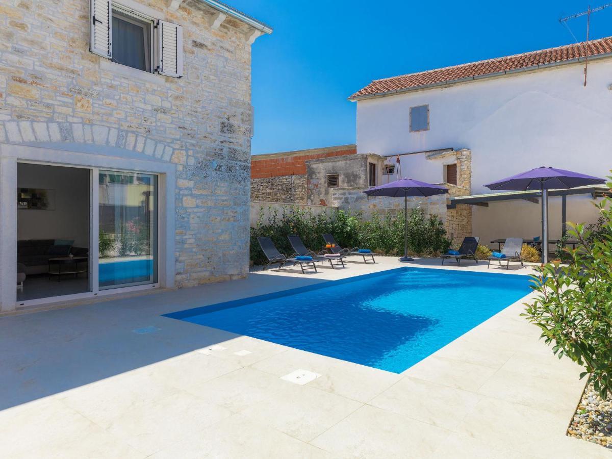 Sveti Petar u Sumi Holiday Home Villa Karmen - Roj454 By Interhome מראה חיצוני תמונה